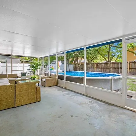 Spacious, Modern And Fully Updated Gorgeous Home